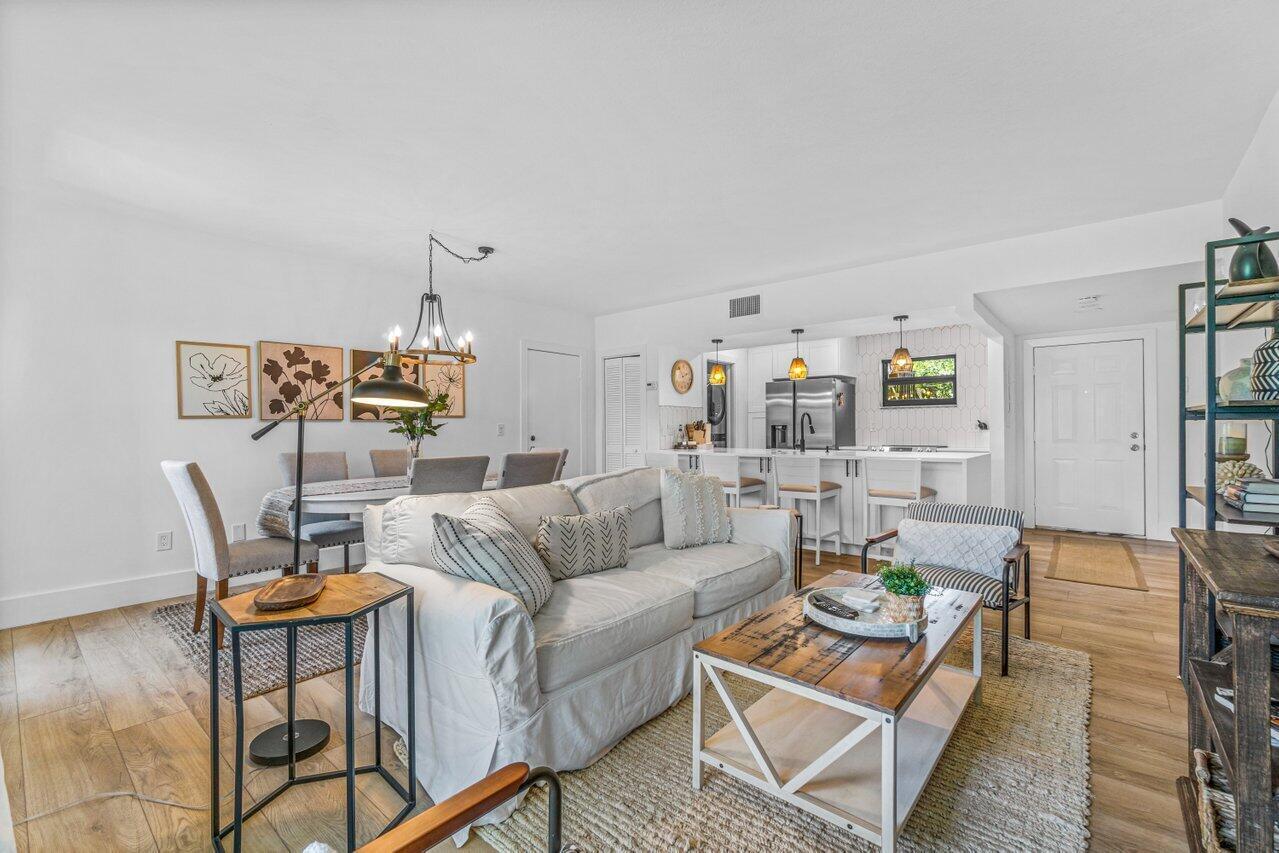 Bagattelle Condo - Residential