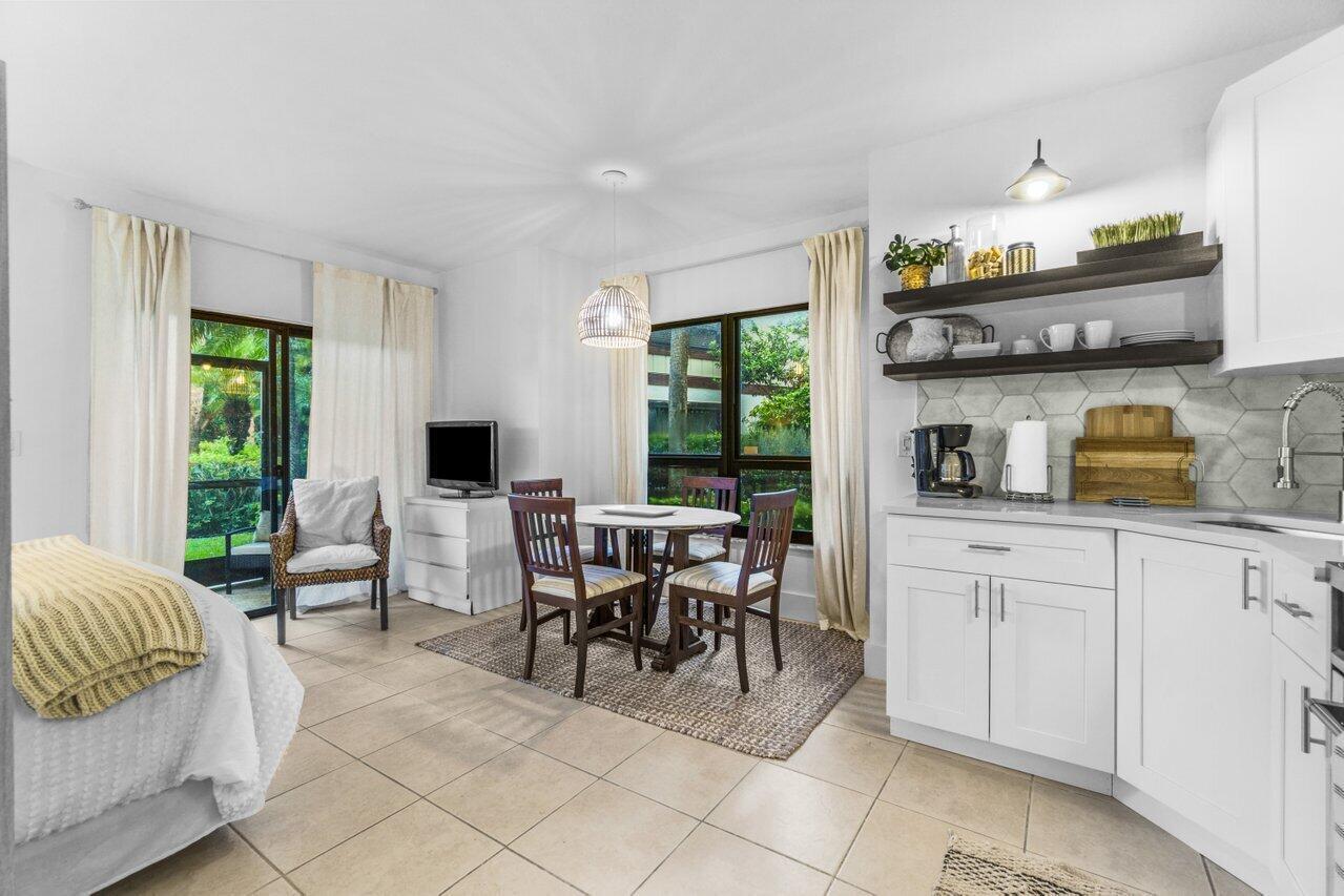 Bagattelle Condo - Residential