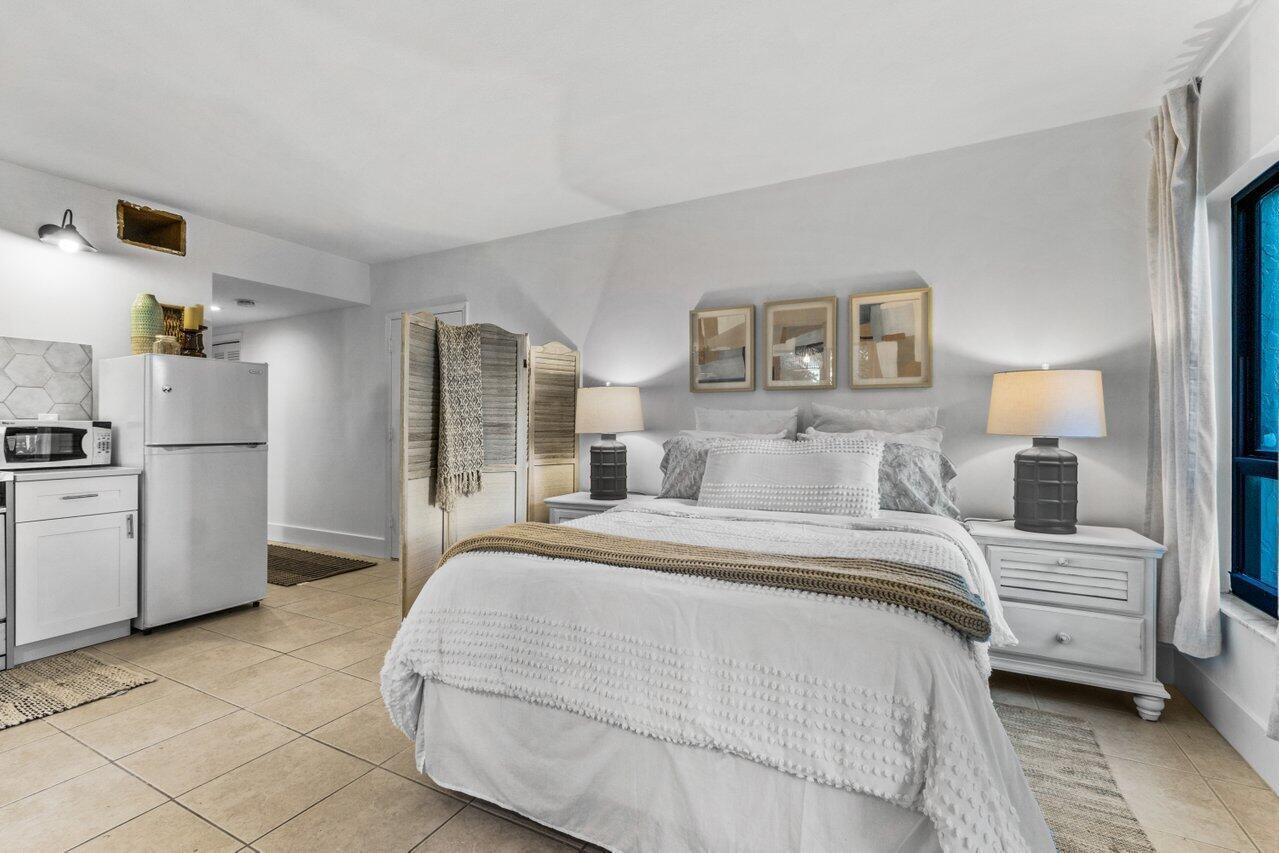 Bagattelle Condo - Residential