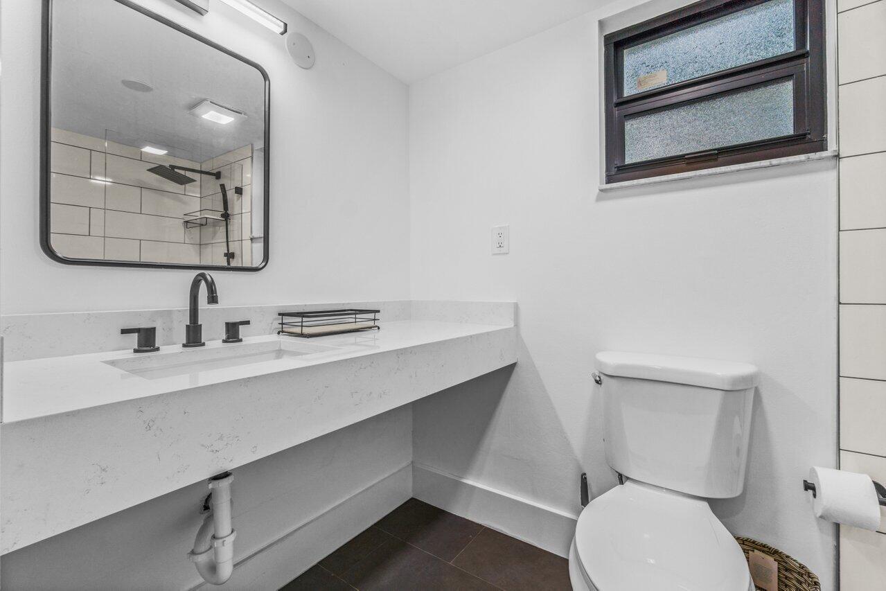 Bagattelle Condo - Residential