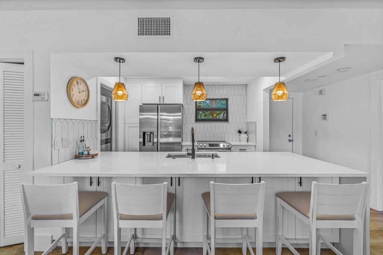 Bagattelle Condo - Residential