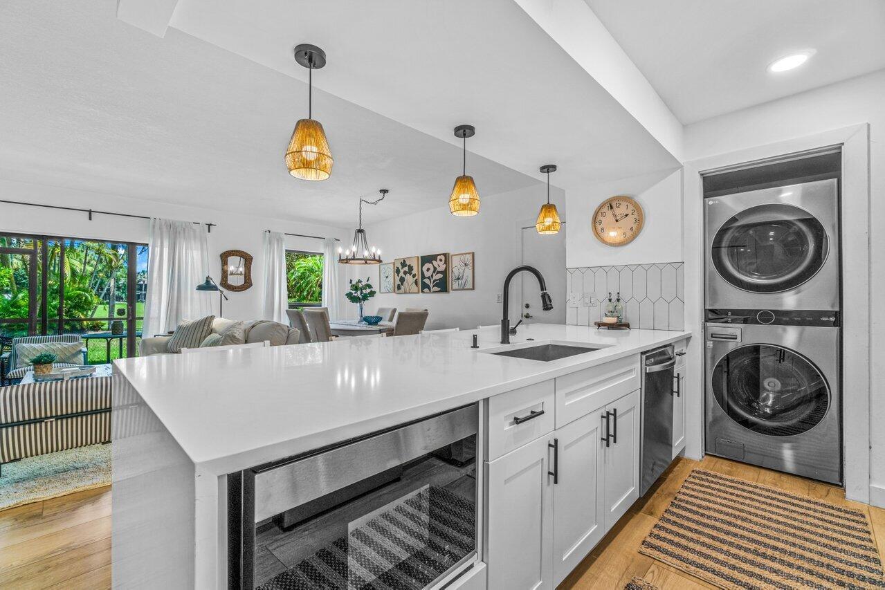 Bagattelle Condo - Residential