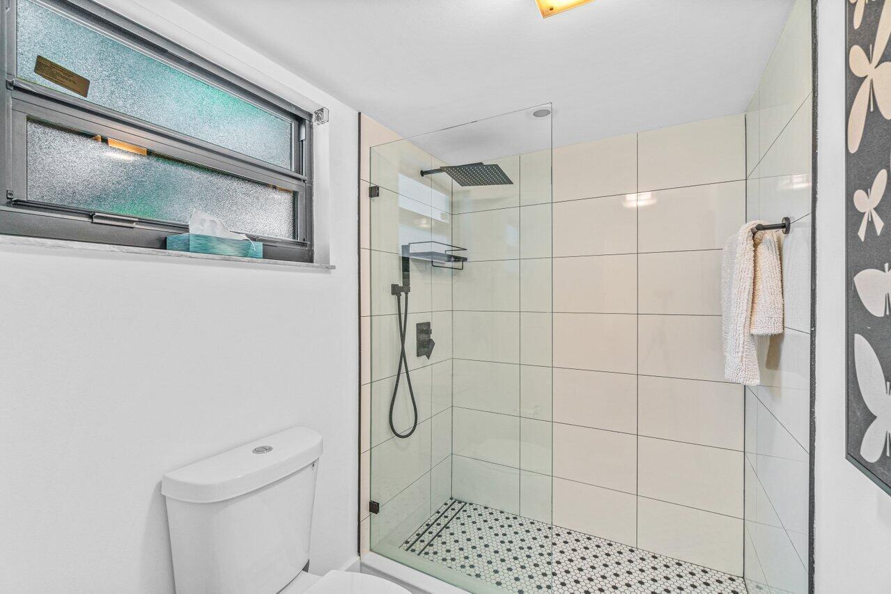 Bagattelle Condo - Residential
