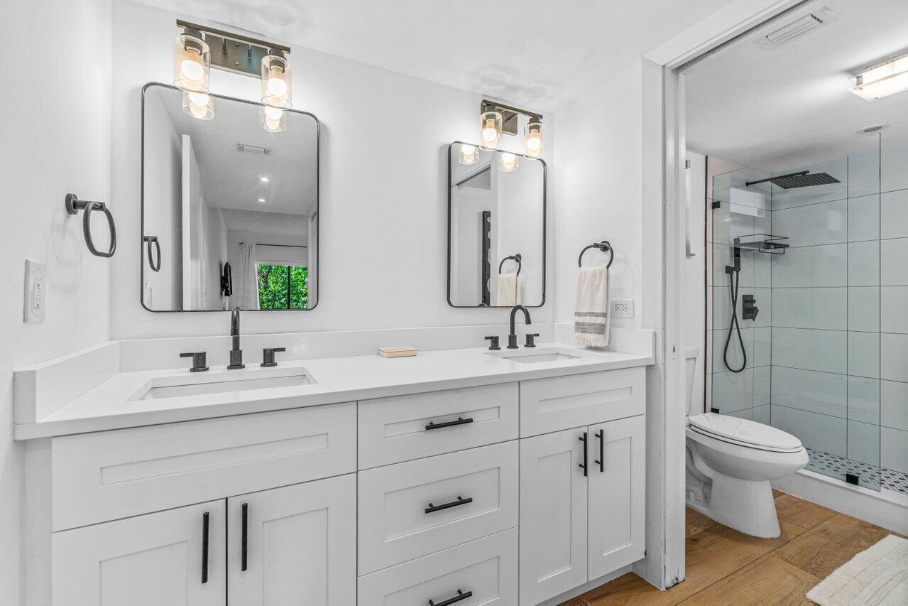 Bagattelle Condo - Residential