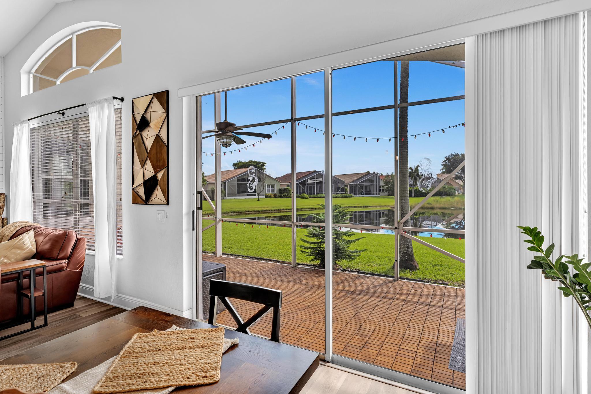 Lakes of Westchester, Pipers Glen - Residential