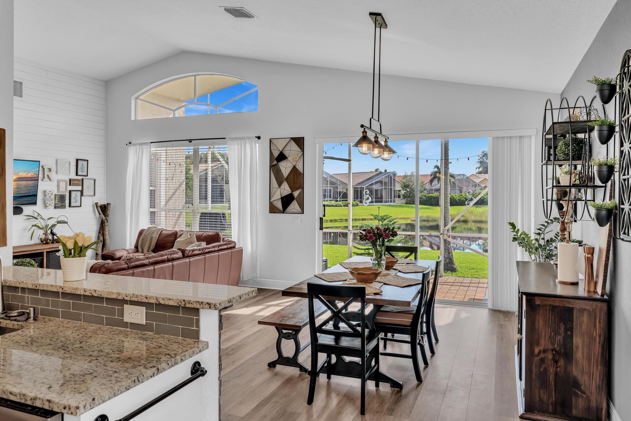 Lakes of Westchester, Pipers Glen - Residential