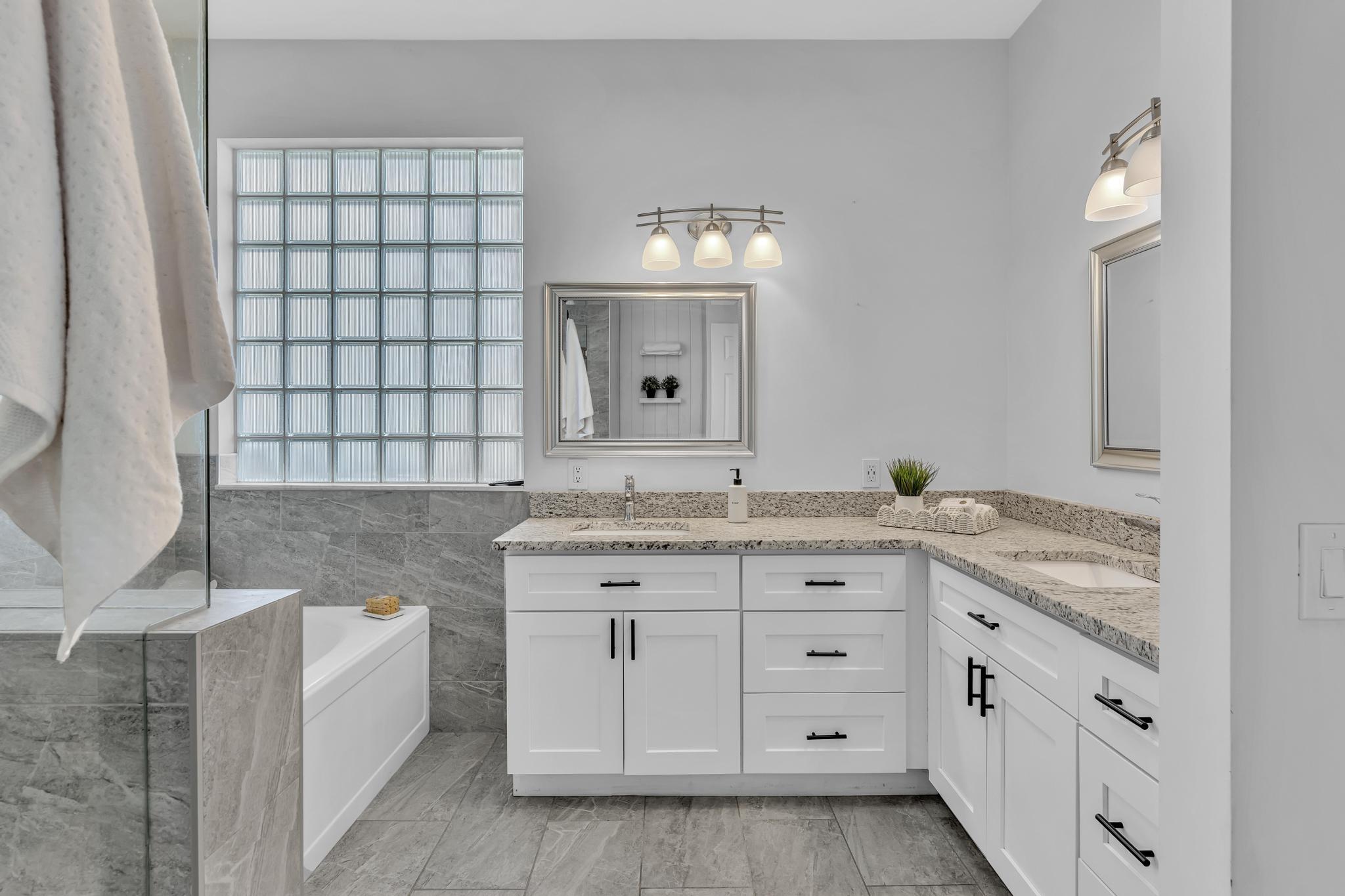 Lakes of Westchester, Pipers Glen - Residential
