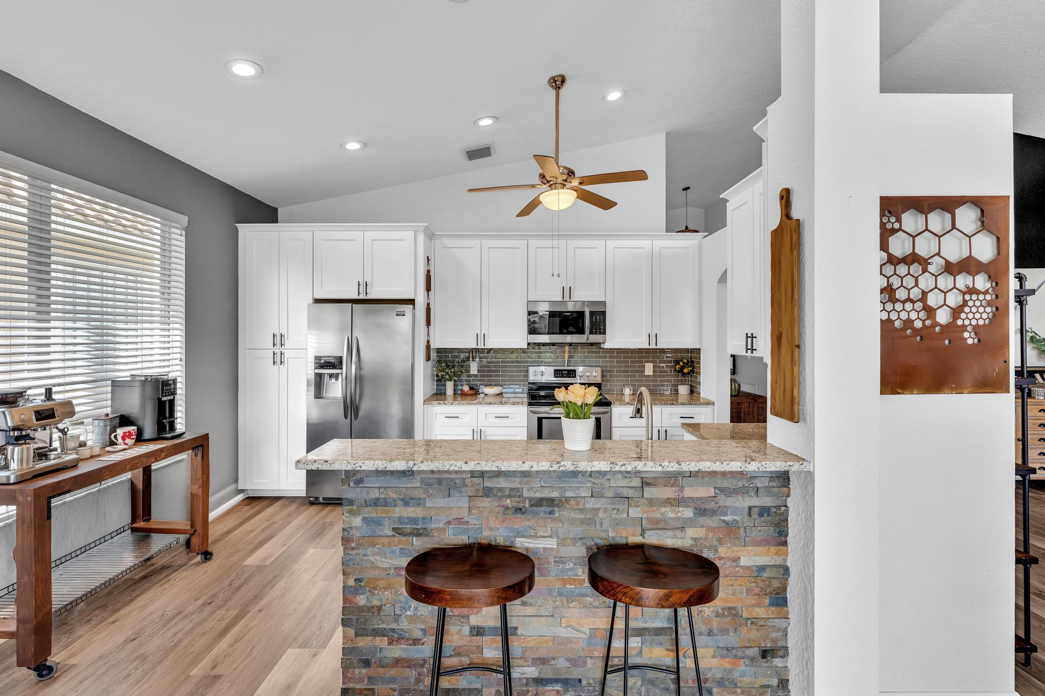 Lakes of Westchester, Pipers Glen - Residential