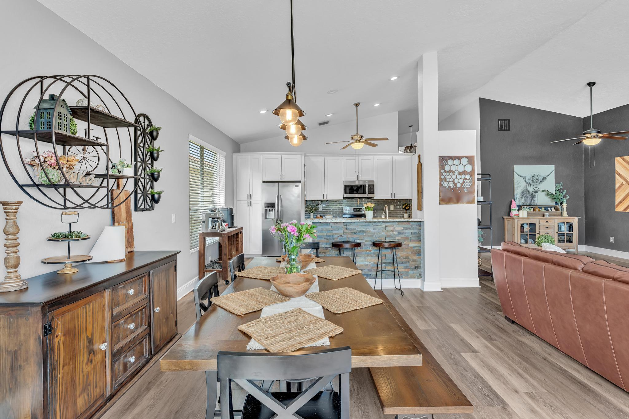 Lakes of Westchester, Pipers Glen - Residential