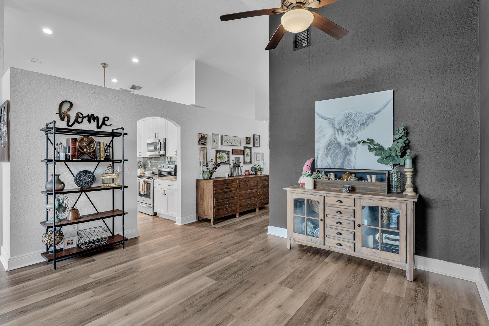 Lakes of Westchester, Pipers Glen - Residential