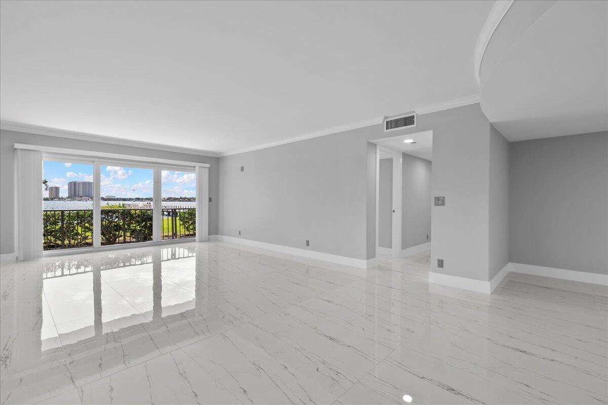 LAKE HARBOR COVE CONDO - Residential Lease