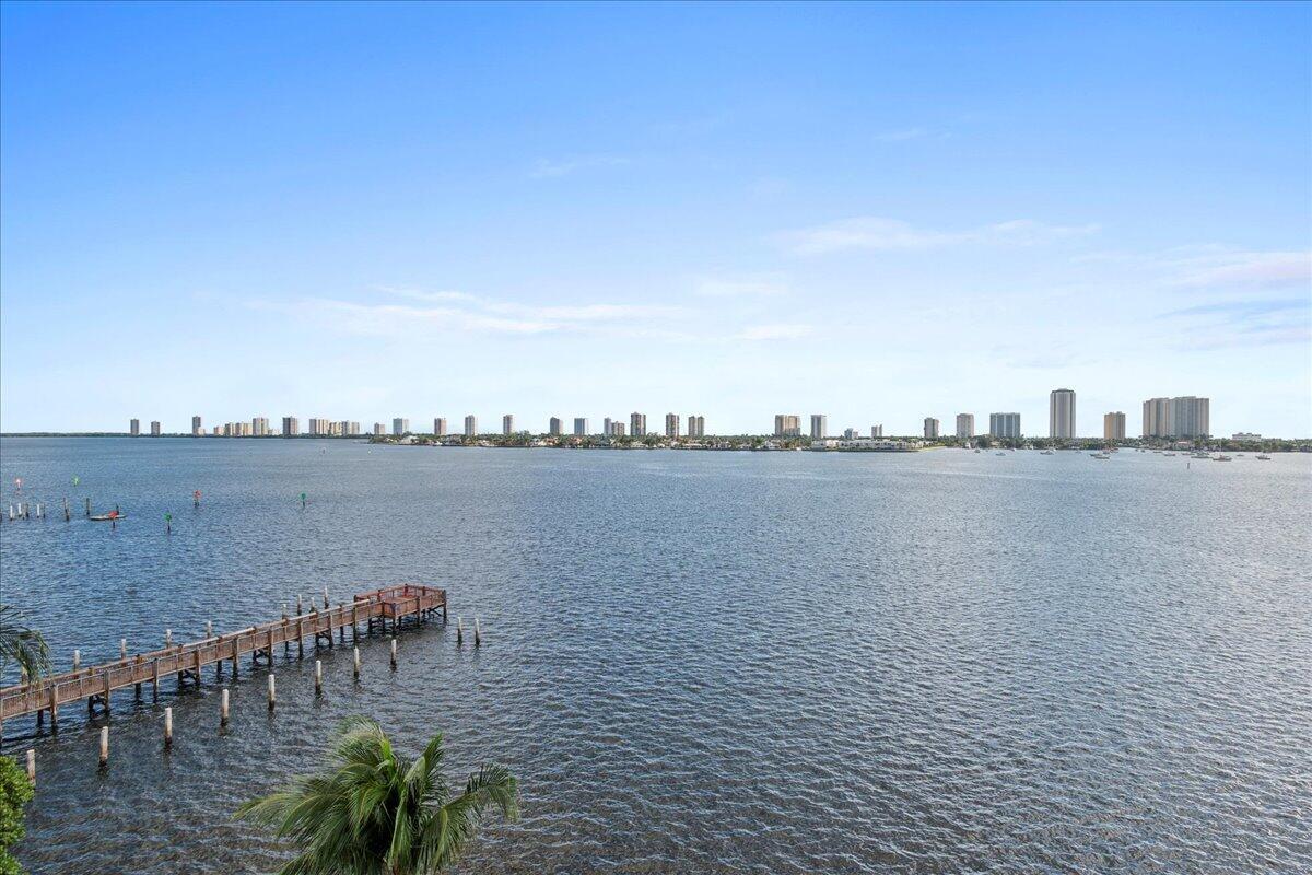 LAKE HARBOR COVE CONDO - Residential Lease