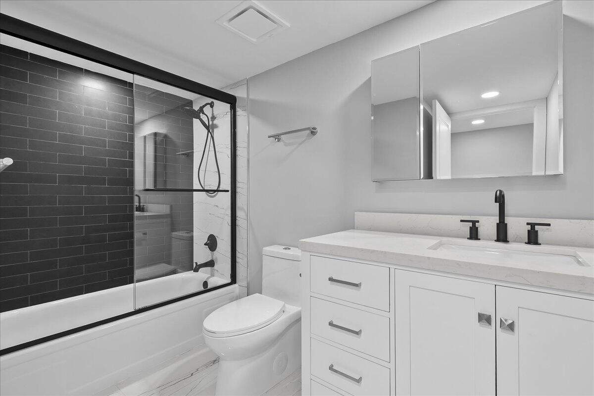 LAKE HARBOR COVE CONDO - Residential Lease