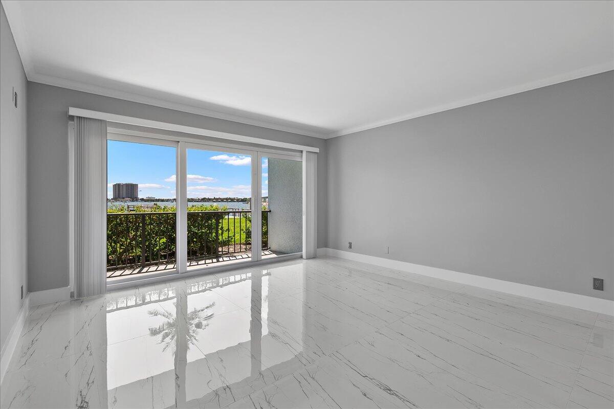 LAKE HARBOR COVE CONDO - Residential Lease