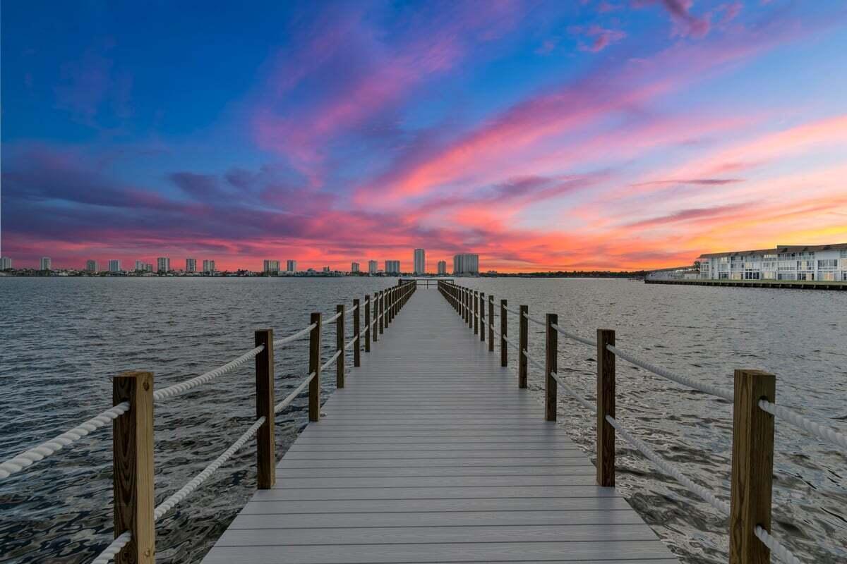 LAKE HARBOR COVE CONDO - Residential Lease