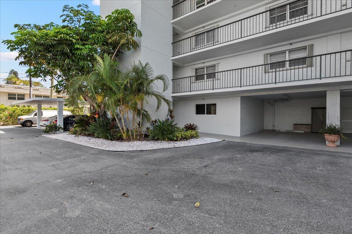 LAKE HARBOR COVE CONDO - Residential Lease