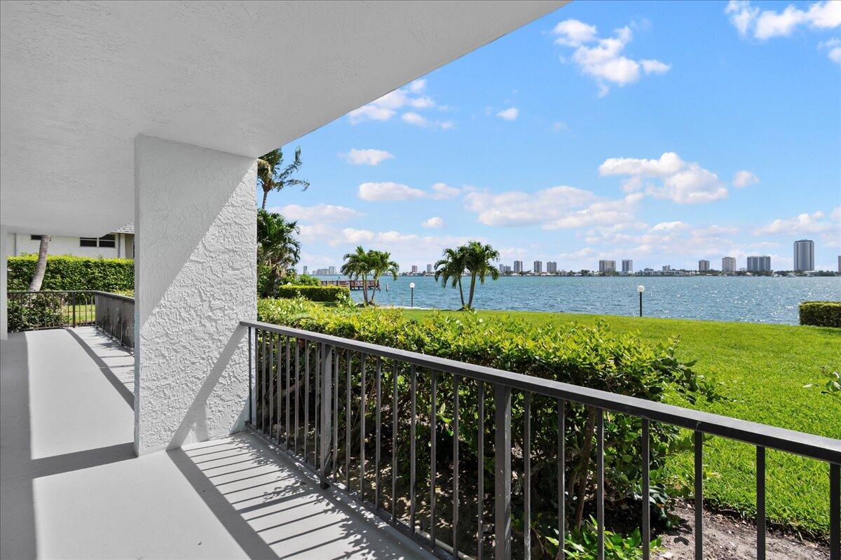LAKE HARBOR COVE CONDO - Residential Lease