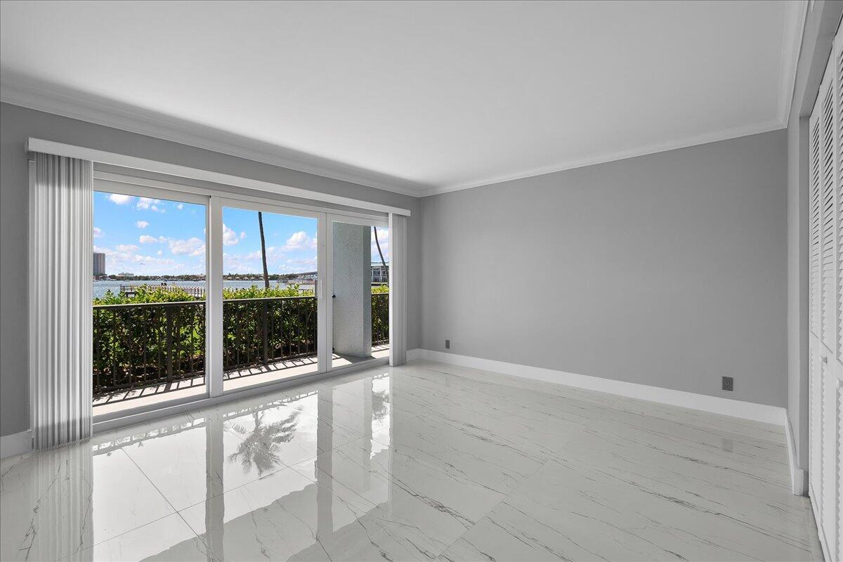 LAKE HARBOR COVE CONDO - Residential Lease