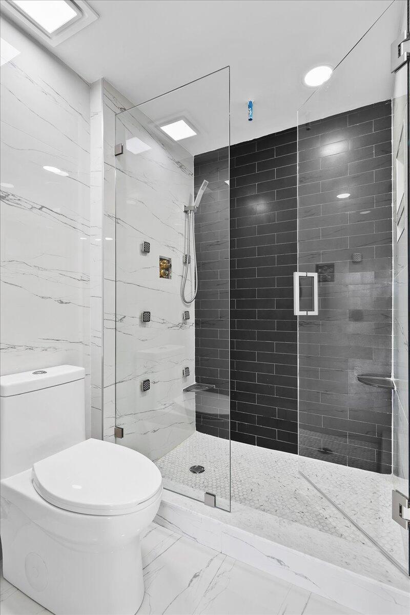 LAKE HARBOR COVE CONDO - Residential Lease