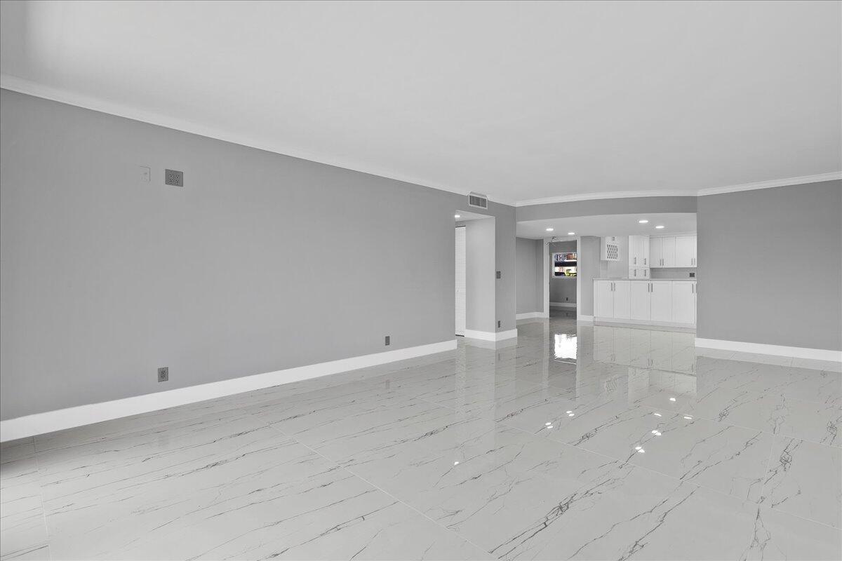 LAKE HARBOR COVE CONDO - Residential Lease