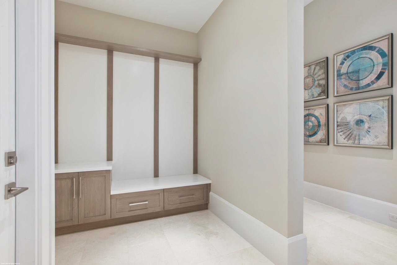 OLD PALM 3 - Residential