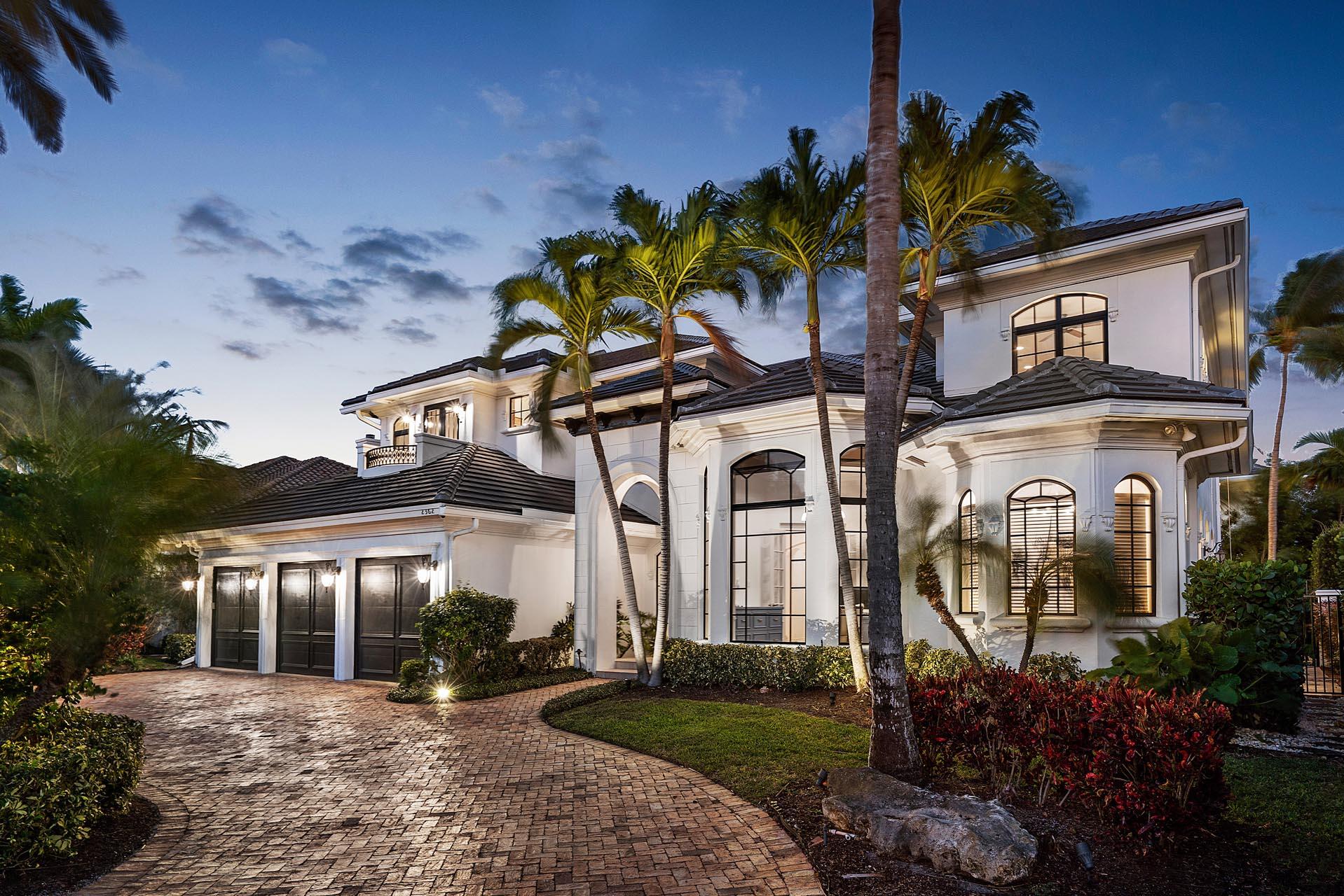 ROYAL PALM YACHT & COUNTRY CLUB - Residential