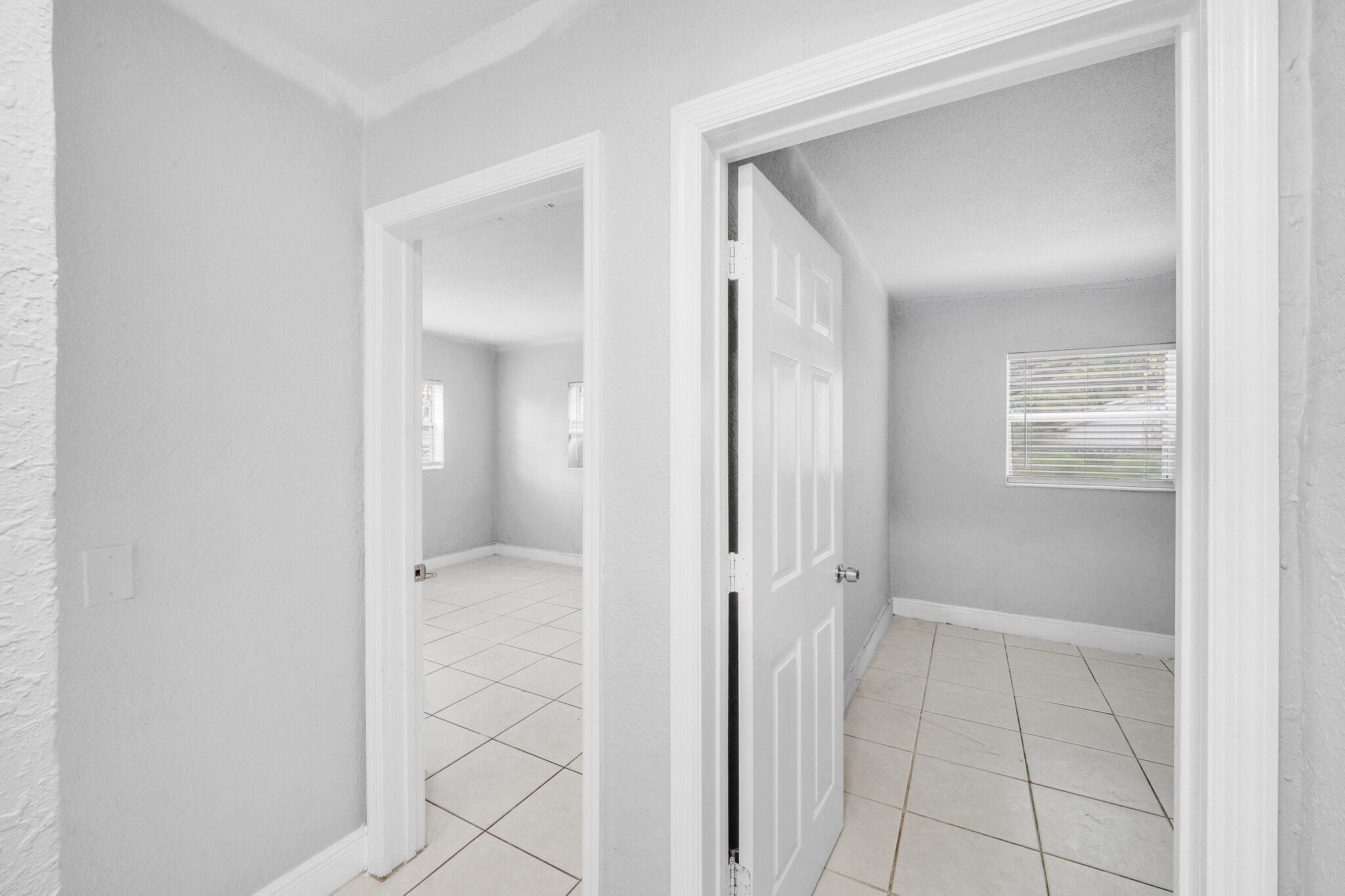 RIVERSIDE ADD AMEN PLAT - Residential Lease
