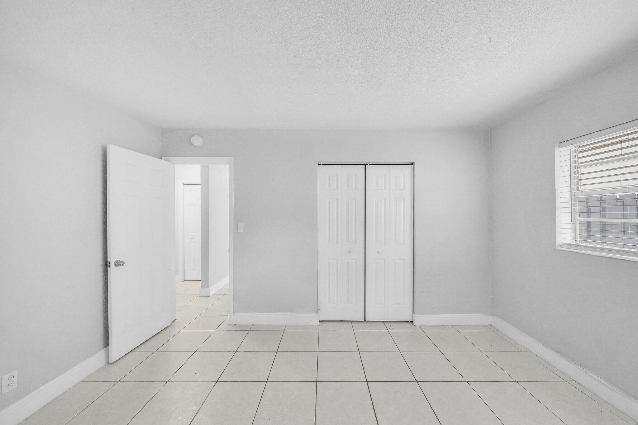 RIVERSIDE ADD AMEN PLAT - Residential Lease