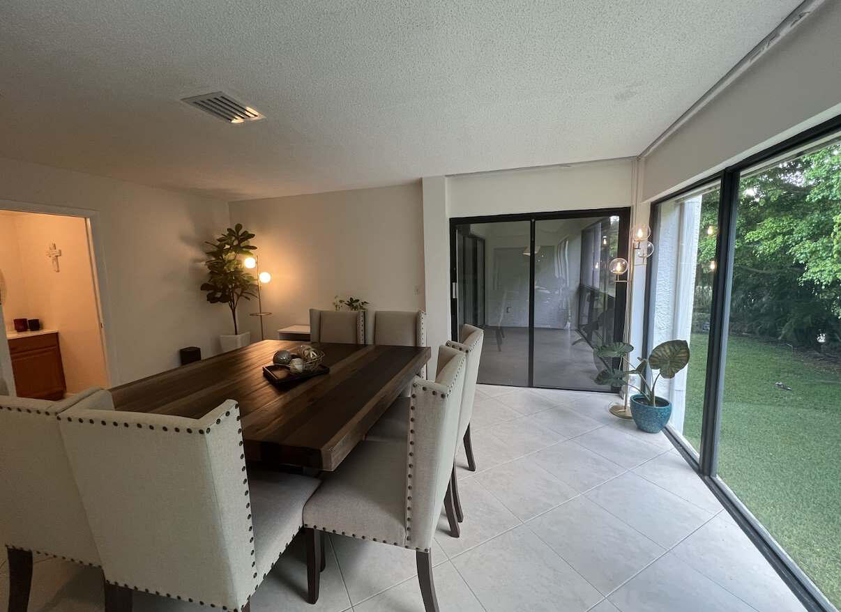 LANDS OF THE PRESIDENT CONDO 6 - Residential