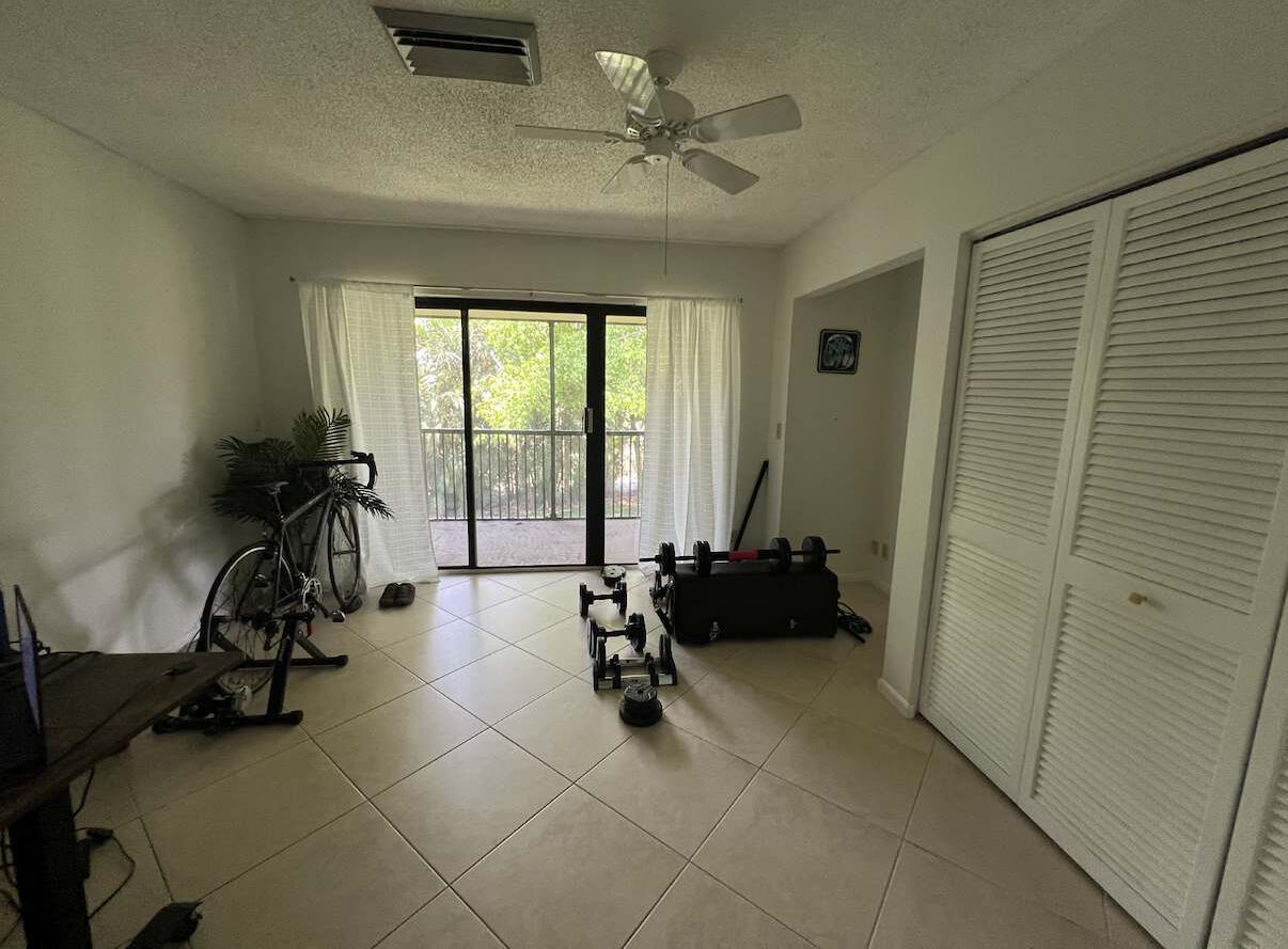 LANDS OF THE PRESIDENT CONDO 6 - Residential