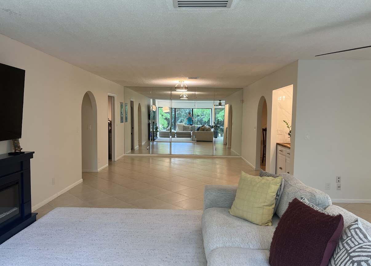 LANDS OF THE PRESIDENT CONDO 6 - Residential
