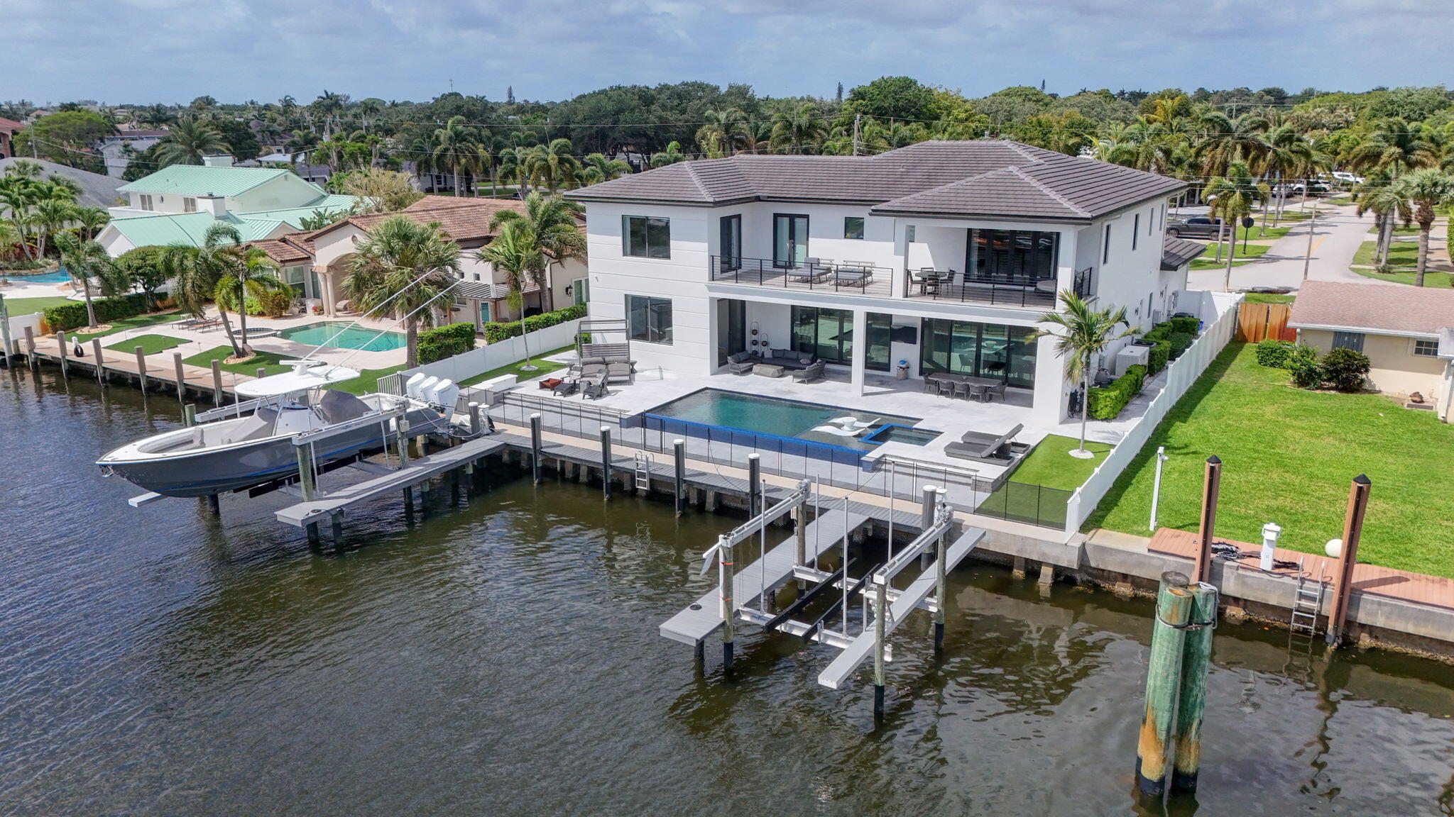 NORTH PALM BEACH VILLAGE OF 6 - Residential