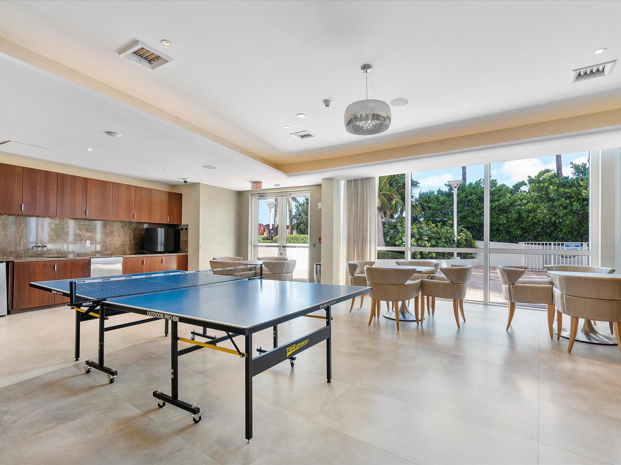 TRUMP PALACE CONDO - Residential