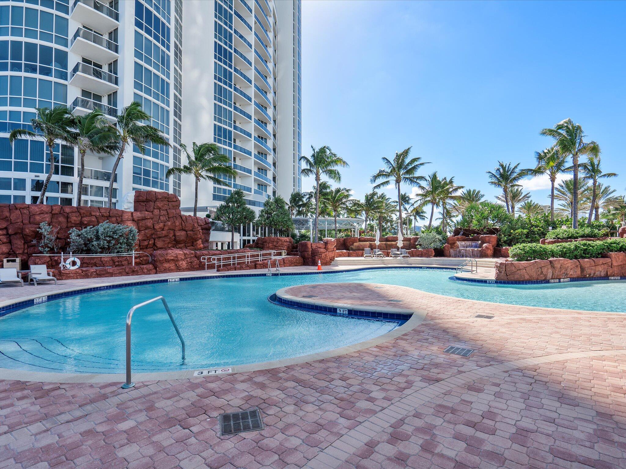 TRUMP PALACE CONDO - Residential