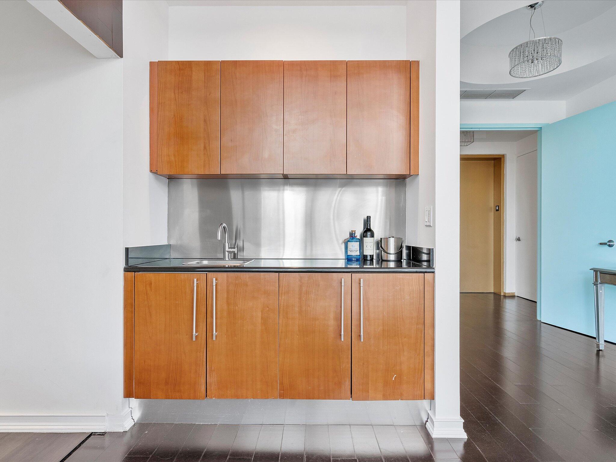 TRUMP PALACE CONDO - Residential