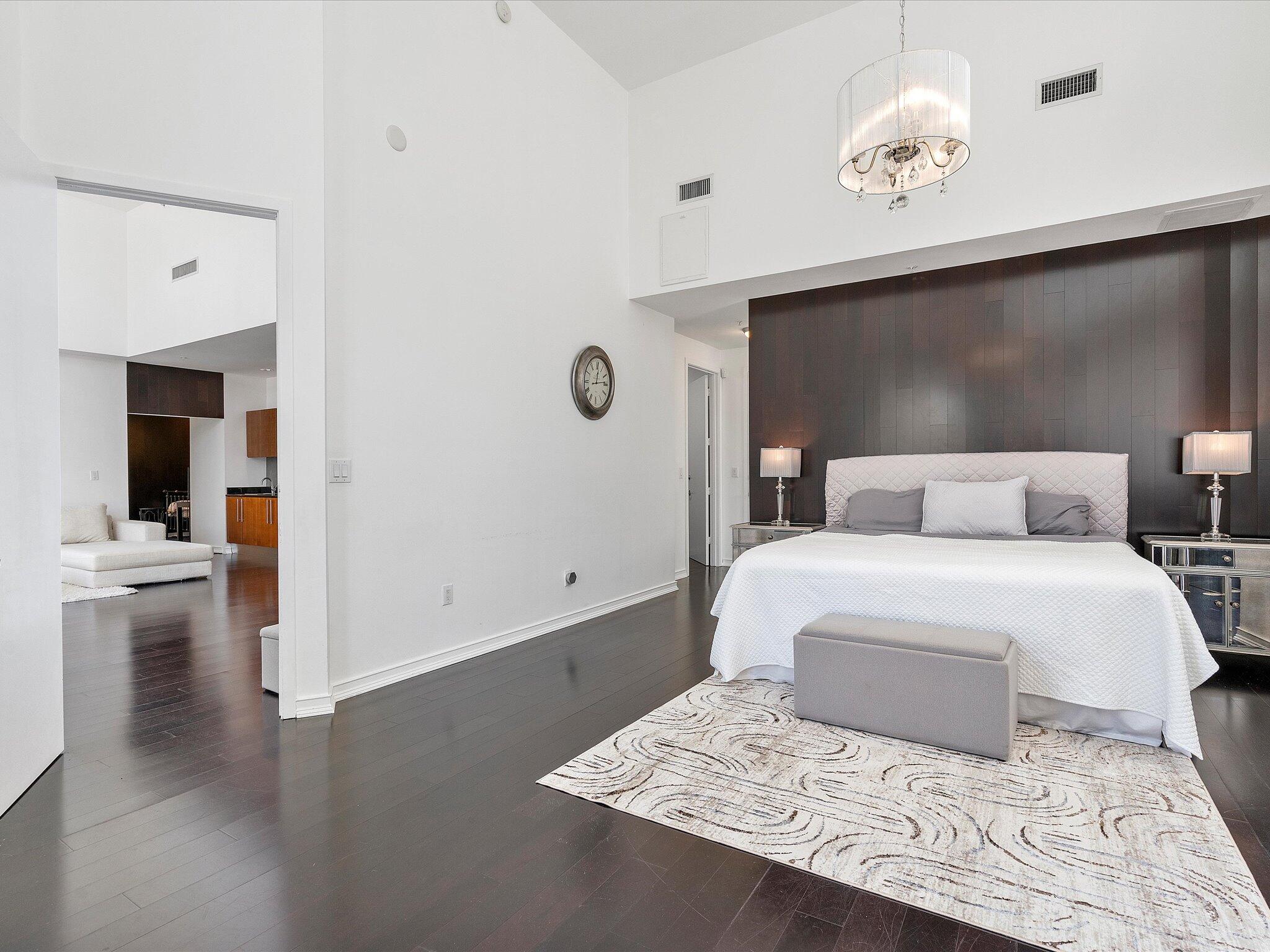 TRUMP PALACE CONDO - Residential