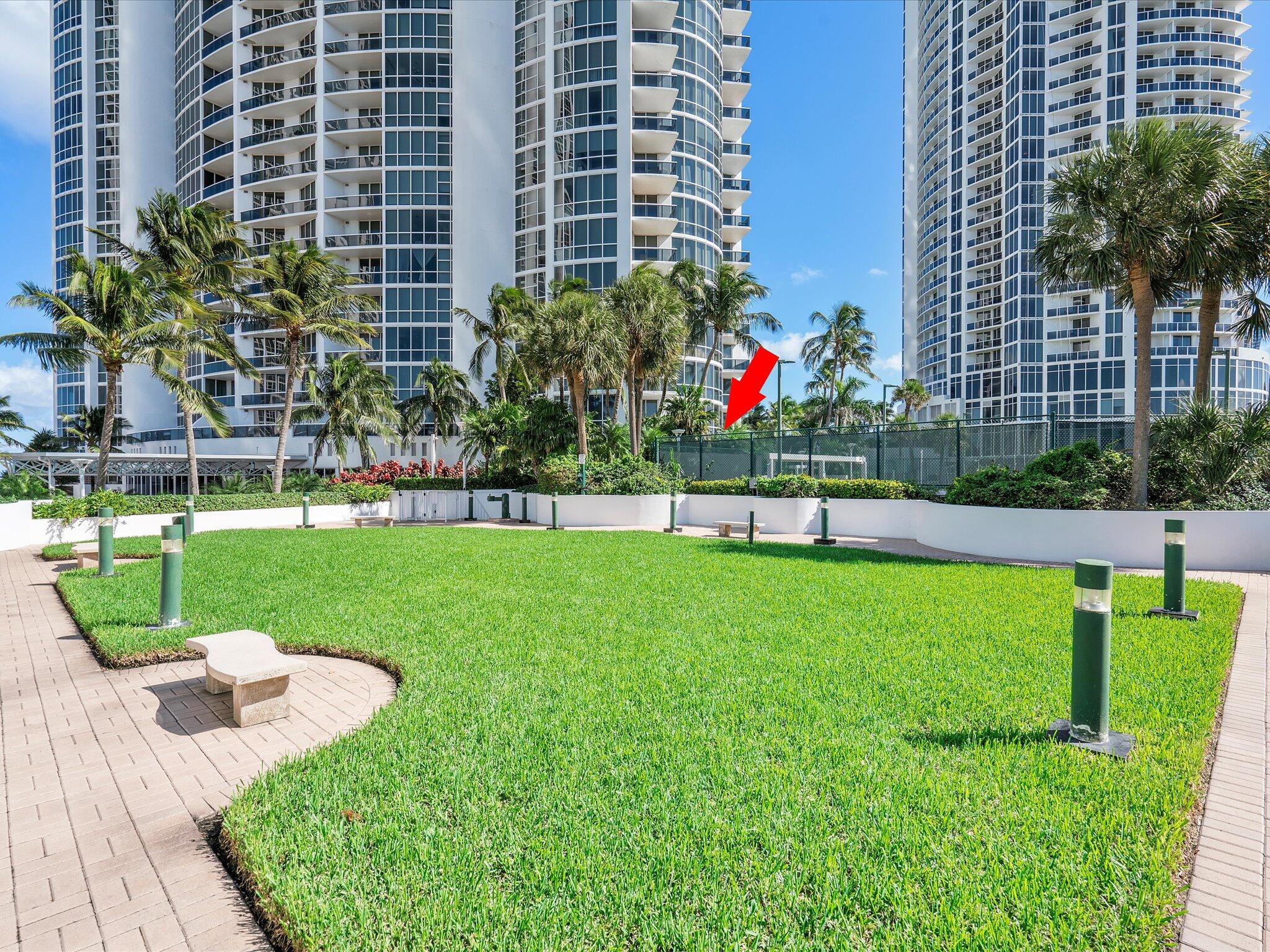 TRUMP PALACE CONDO - Residential