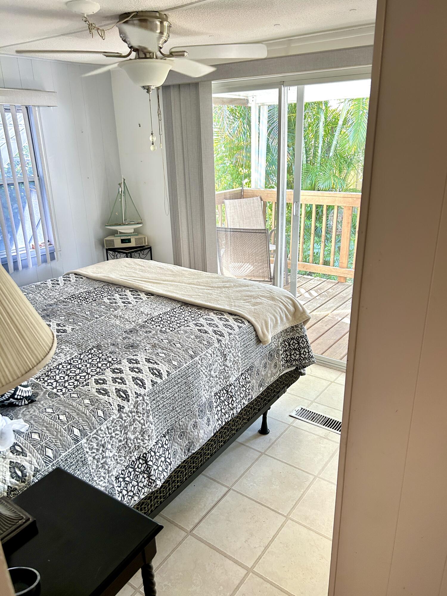 pine tree park legacy home - Residential