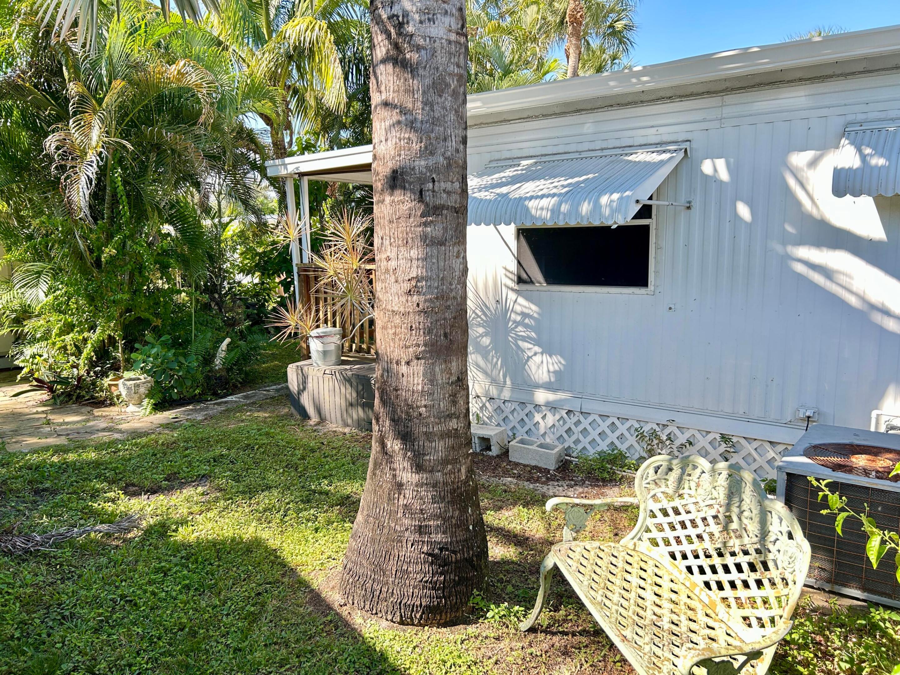 pine tree park legacy home - Residential