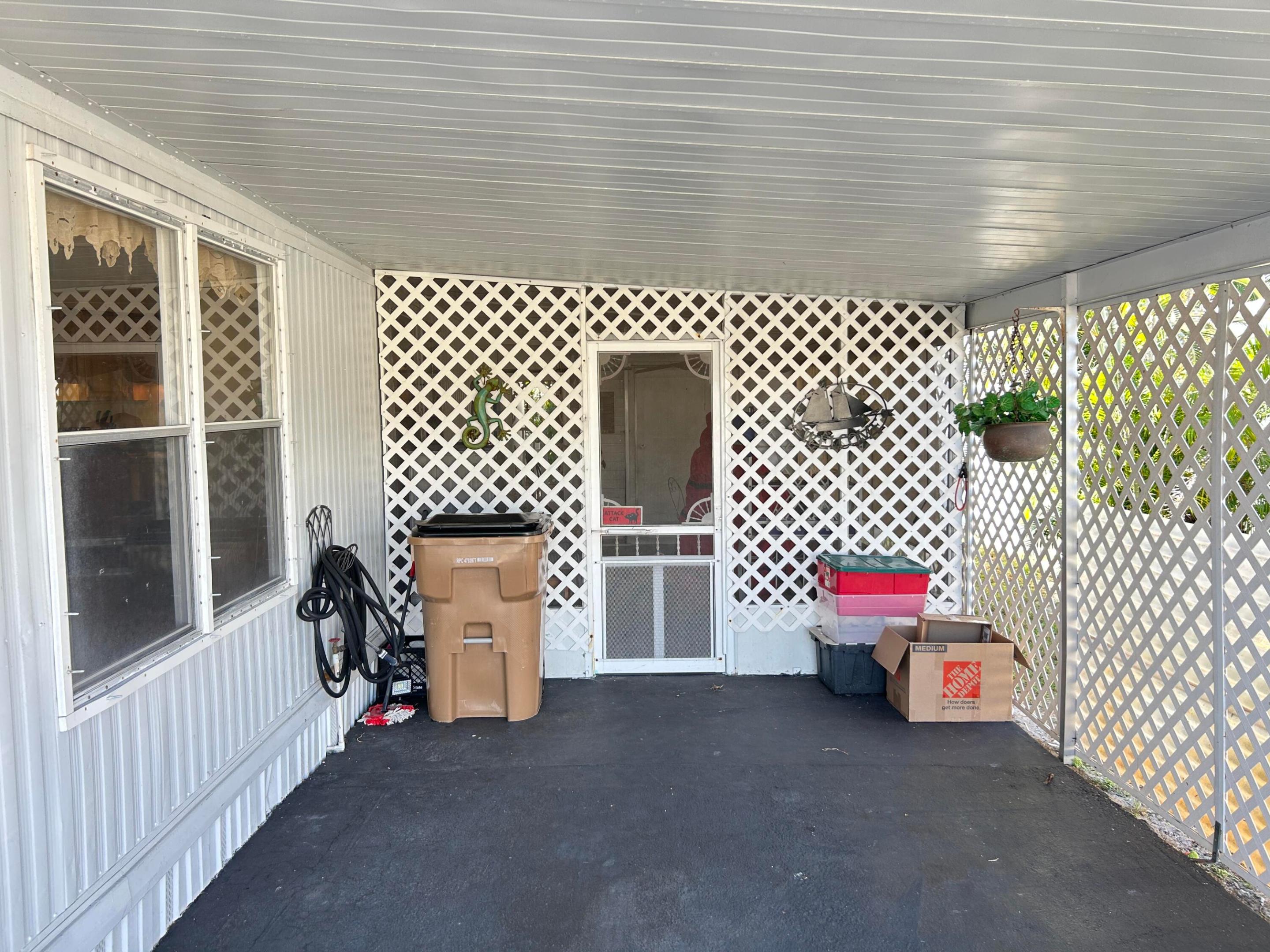pine tree park legacy home - Residential