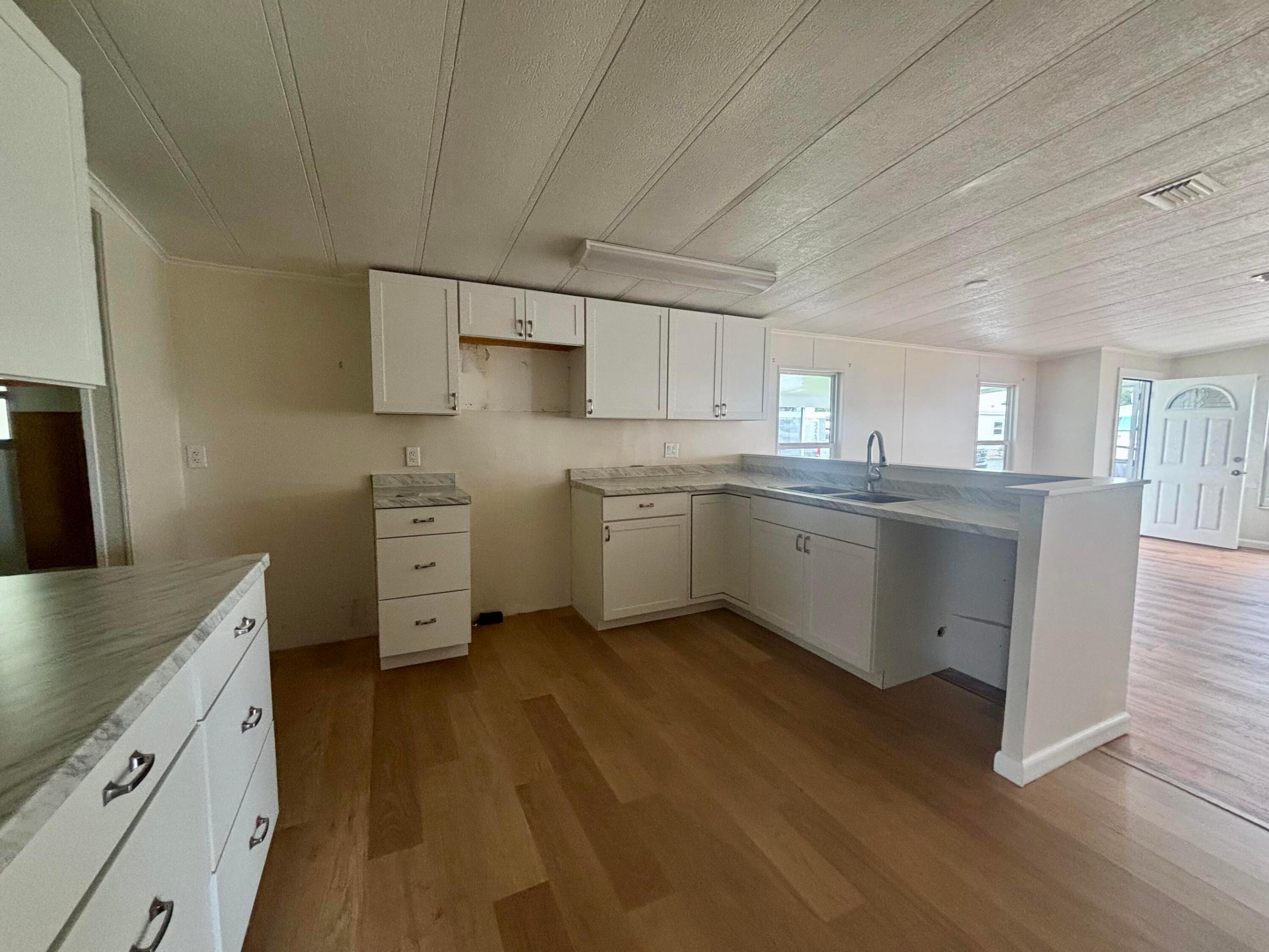 SEMINOLE COVE CONDOMINIUM - Residential