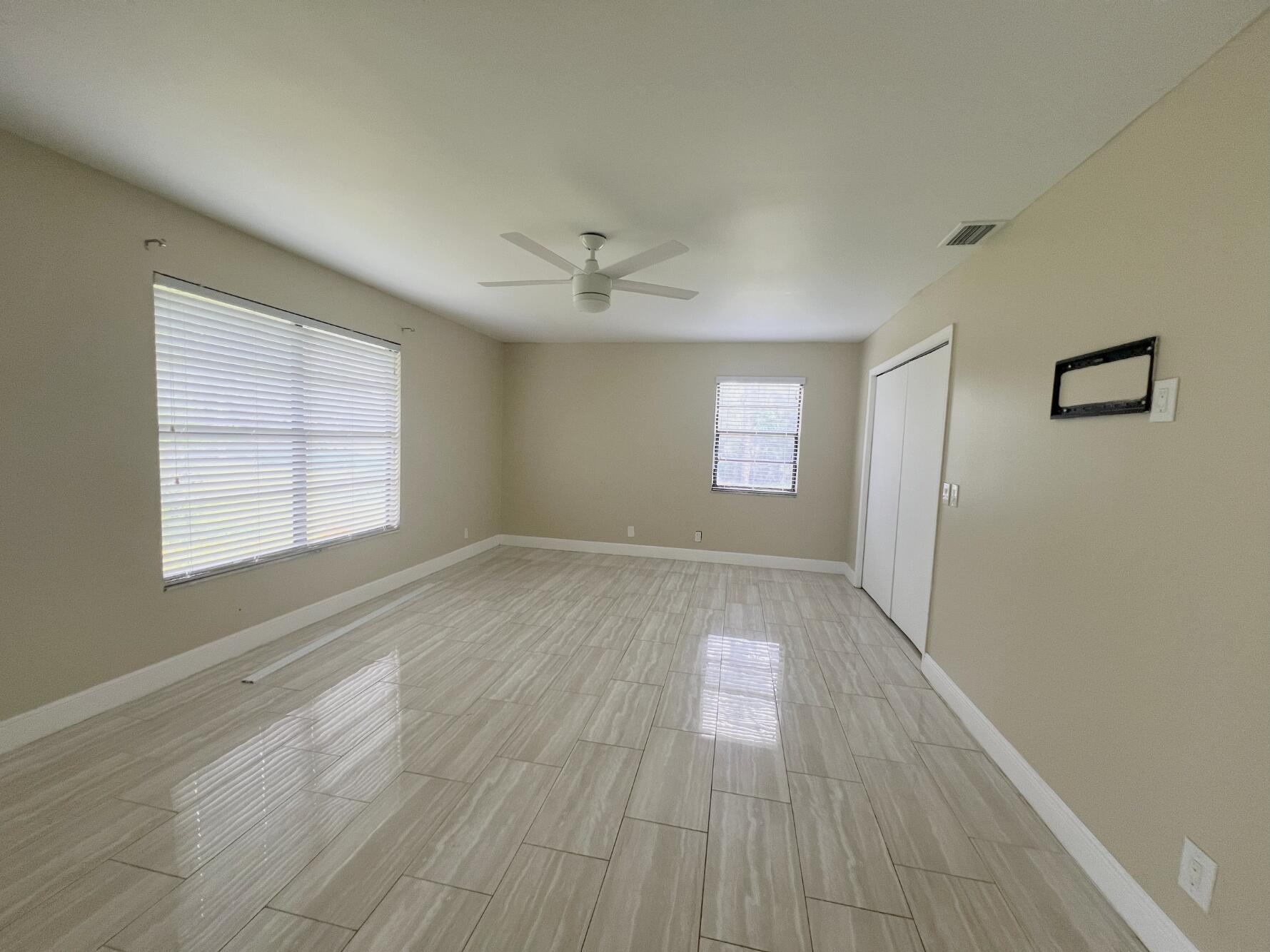Acreage - Residential Lease