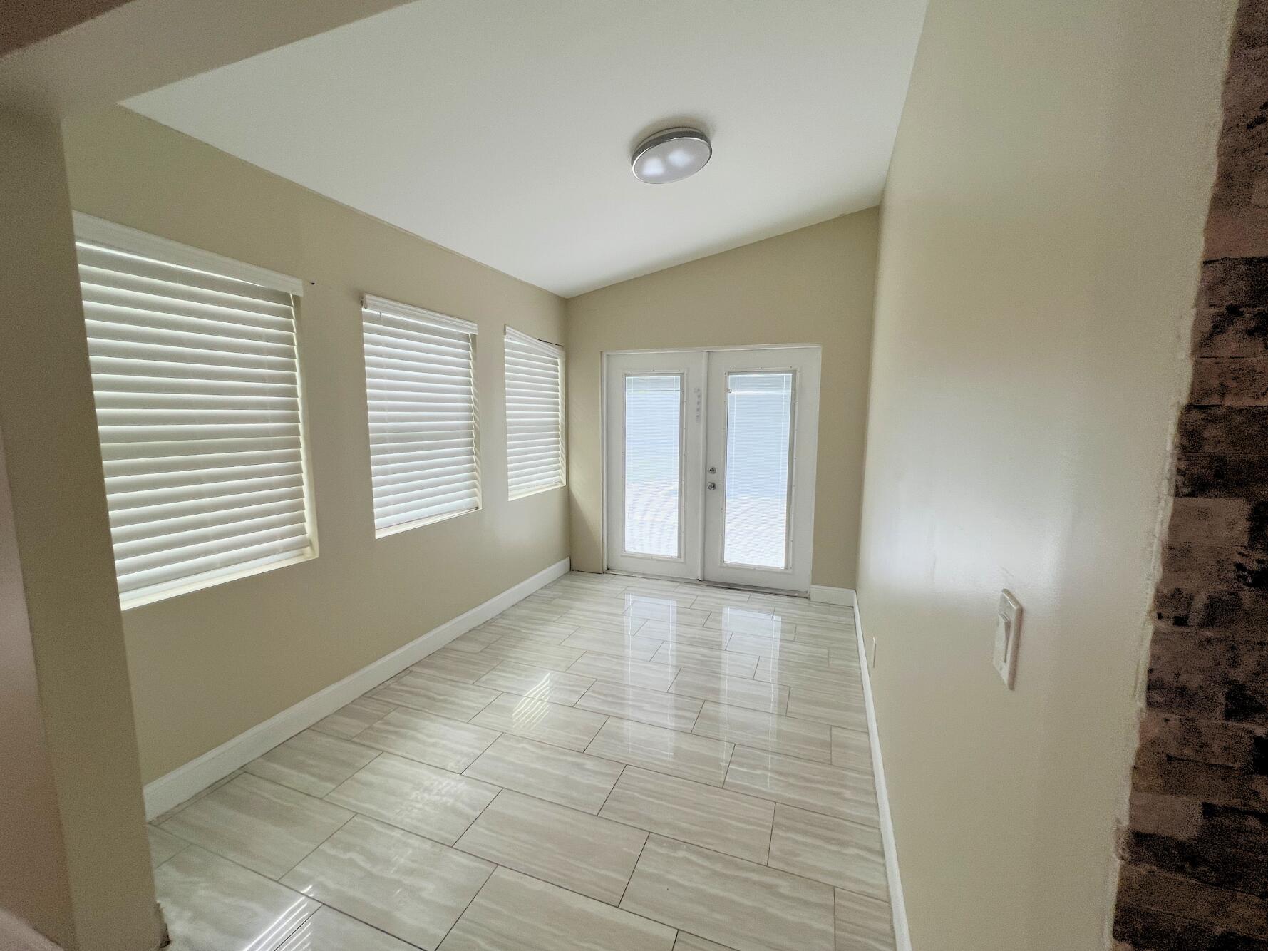 Acreage - Residential Lease