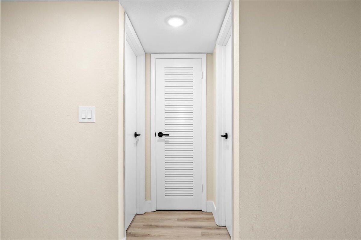 ROLLING HILLS GOLF AND TENNIS - Residential Lease