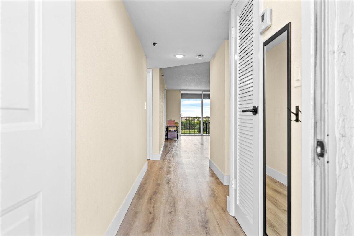 ROLLING HILLS GOLF AND TENNIS - Residential Lease