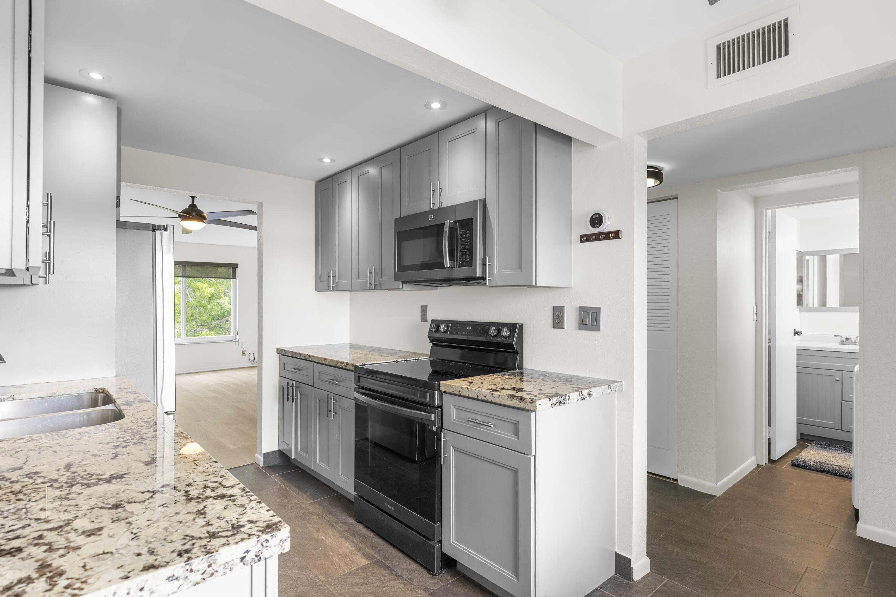 FAIRWAYS OF TAMARAC CONDOMINIUM - Residential
