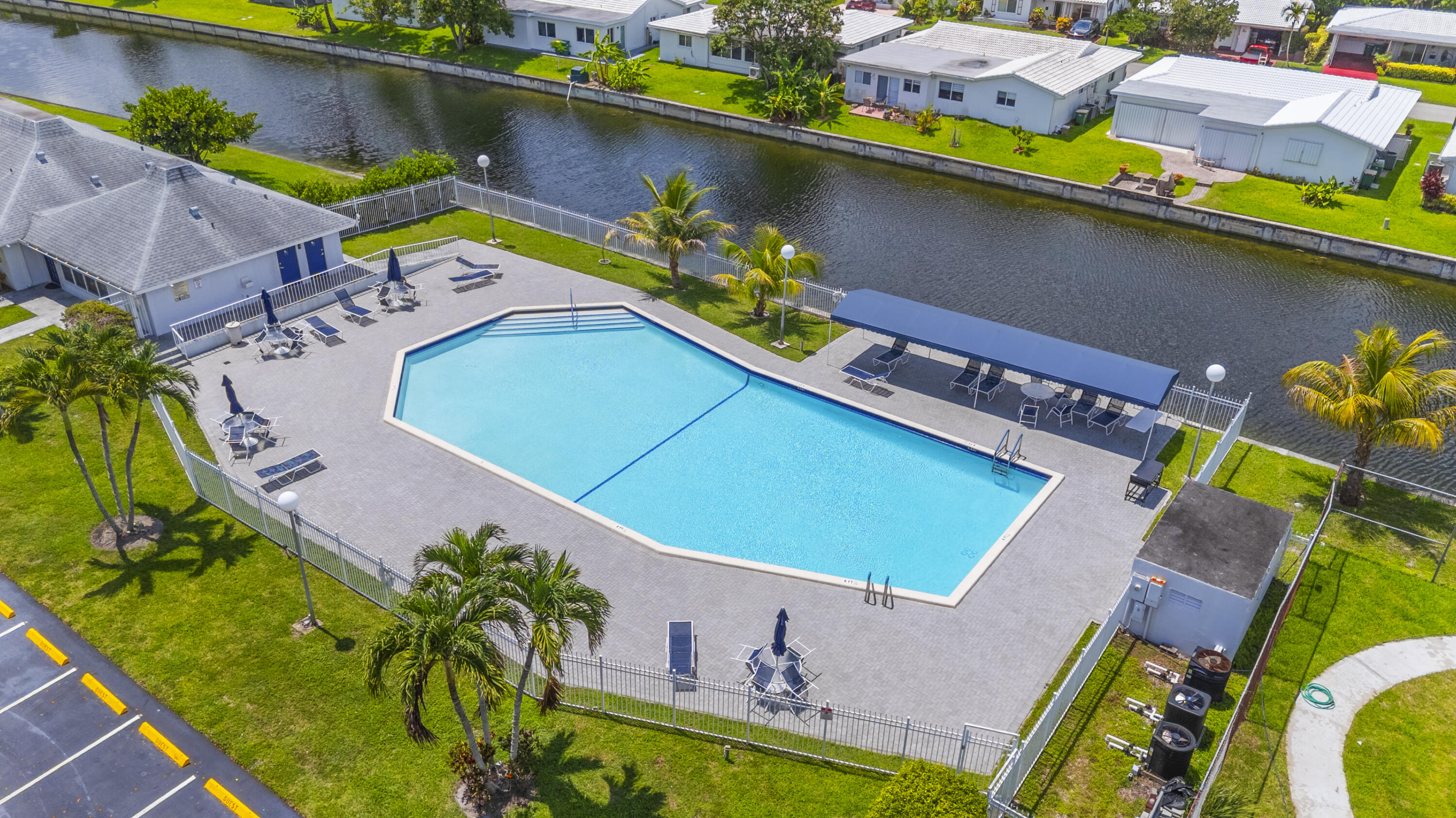 FAIRWAYS OF TAMARAC CONDOMINIUM - Residential