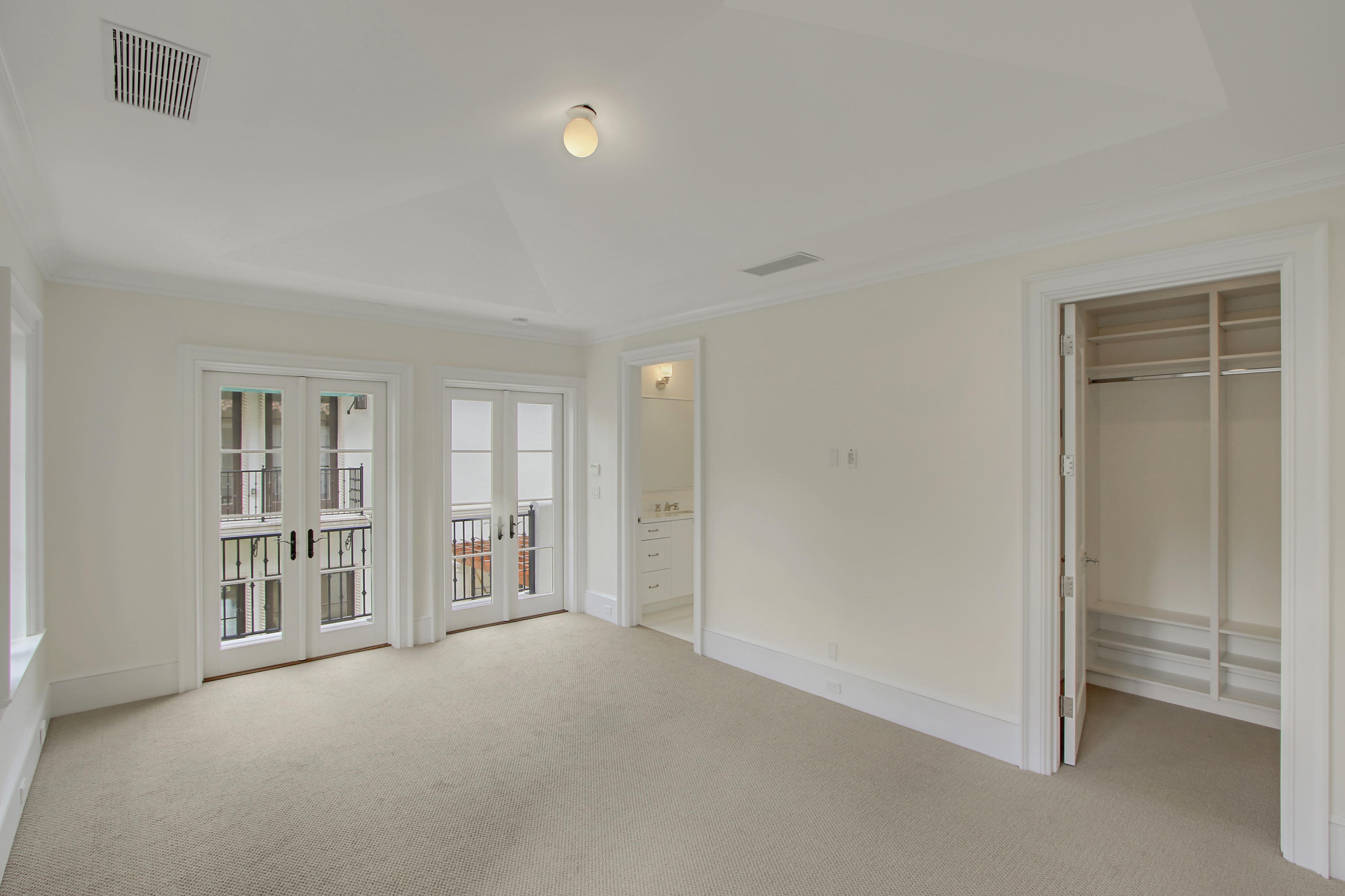 ROYAL PARK - Residential