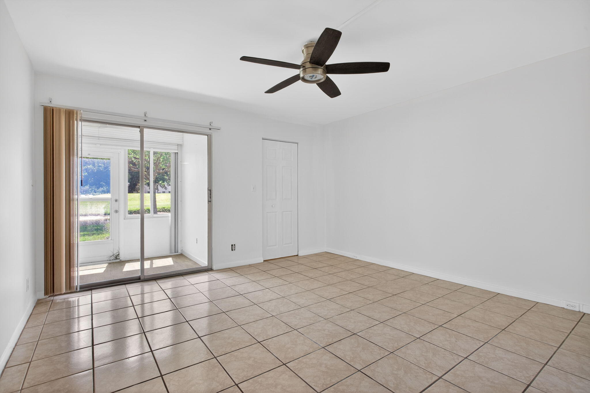 PORTOFINO VILLAGE 2-E CONDO - Residential