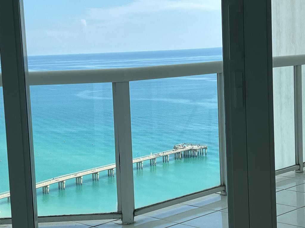 OCEANIA I CONDO - Residential